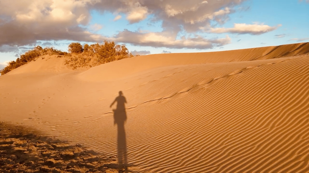 Sensational sunset over Gran Canaria sand dunes&nbsp;tonight
