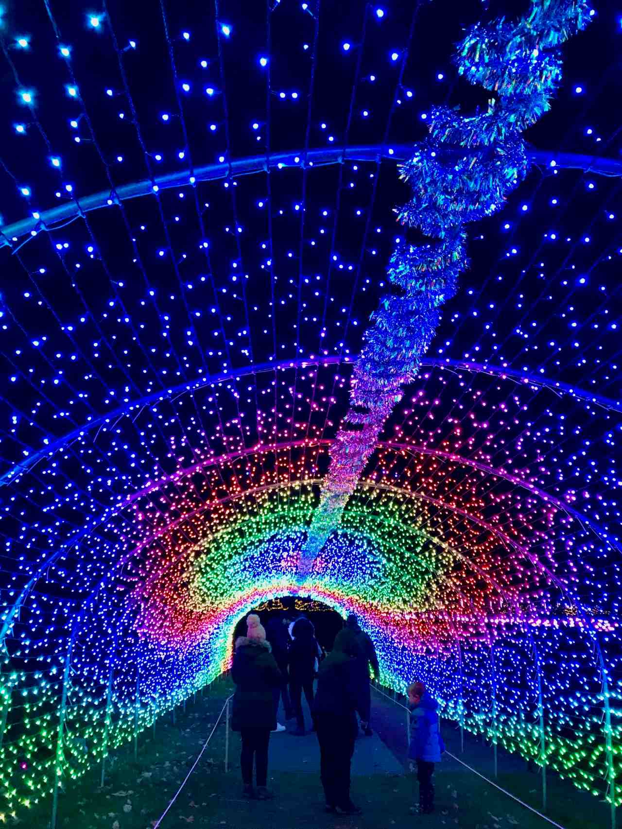 Warwick Castle Christmas lights trail 2022 – review and&nbsp;pictures