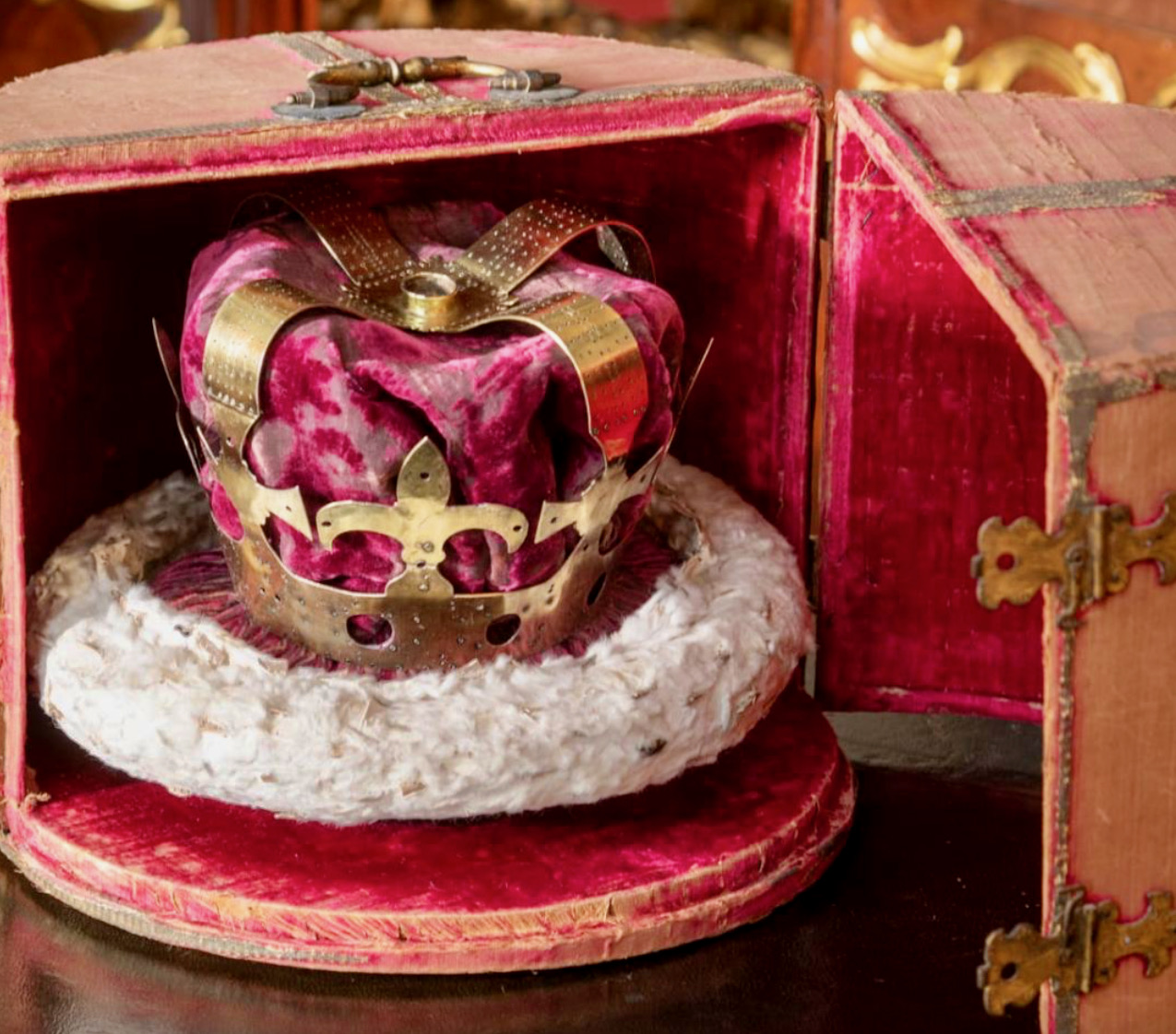 Rare crowns and coronets in new Royal Family&nbsp;exhibition