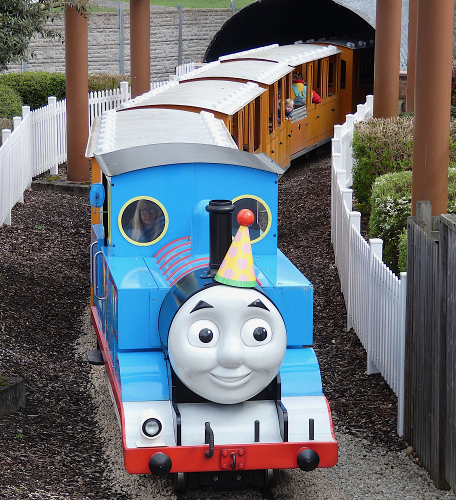 Thomas Land 15th Birthday at Drayton Manor – review