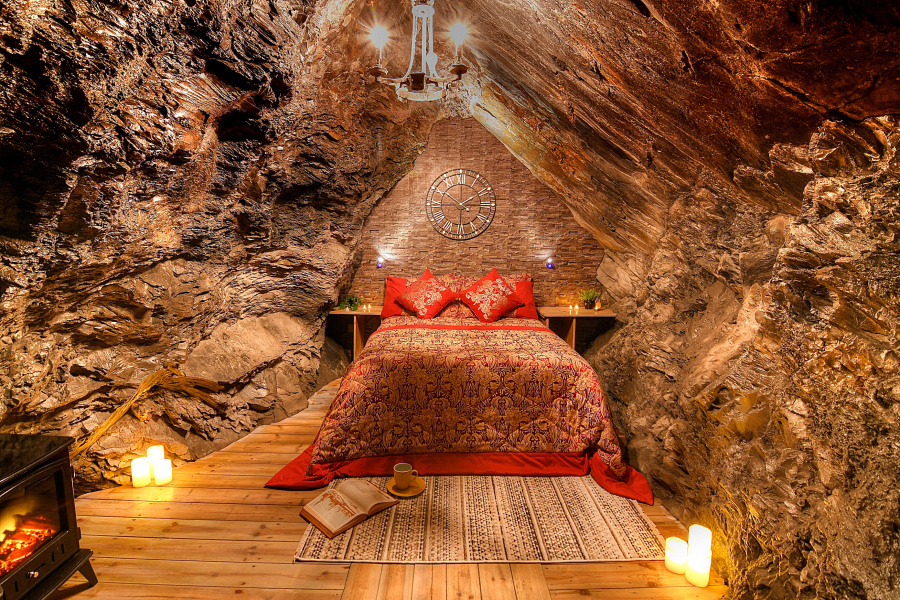 New hotel offers world’s deepest sleep -1,375ft below&nbsp;ground